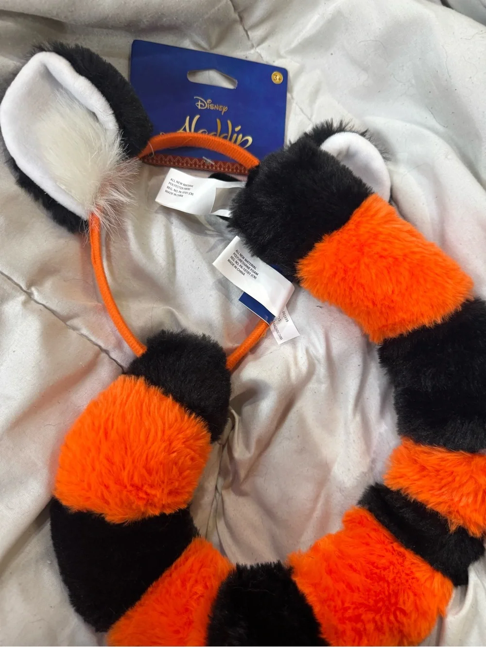 NWT Elope Disney Aladdin Rajah ears and Tail costume accessories set